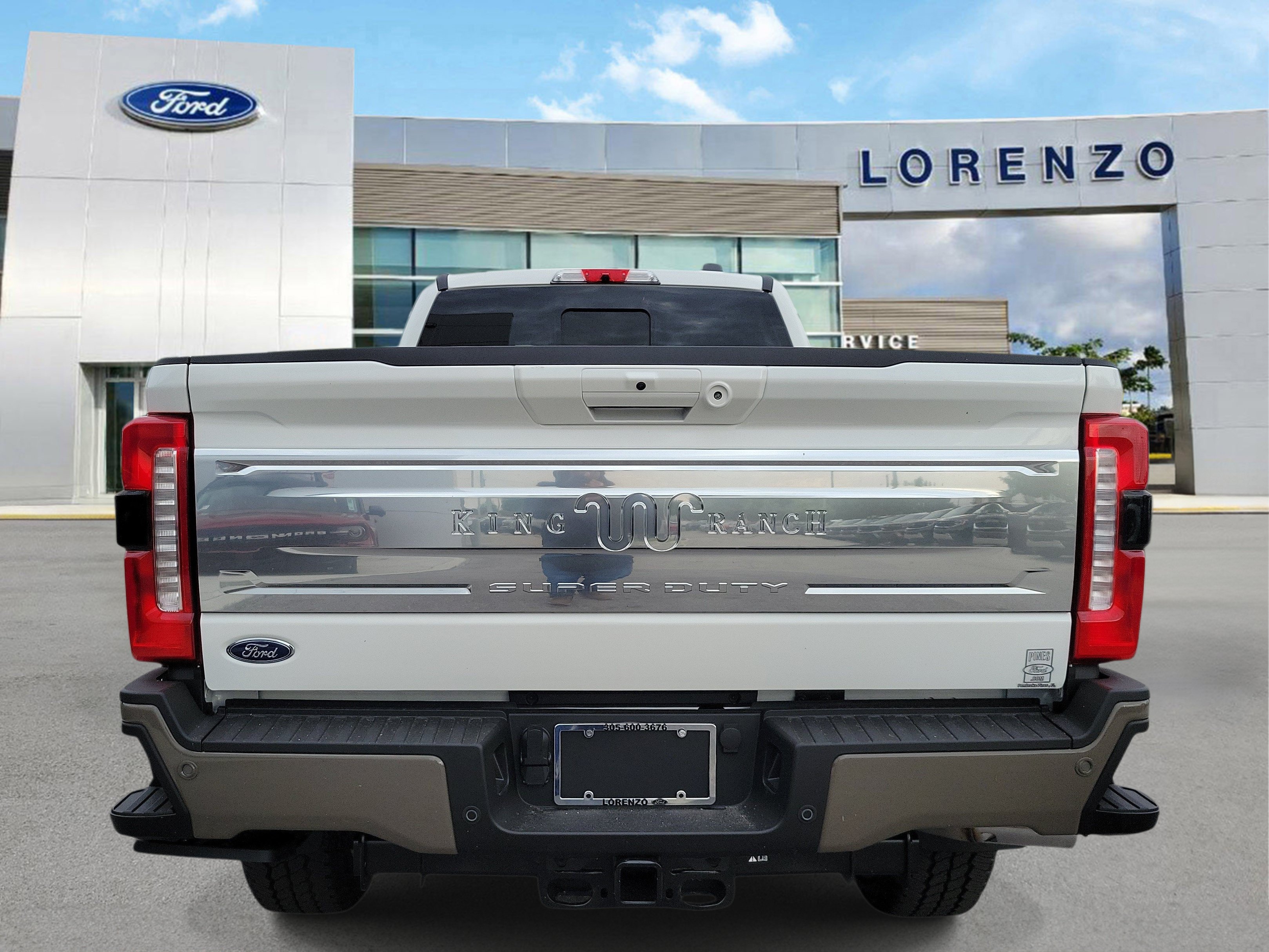 New 2026 Ford F350 King Ranch w/ FX4 Off-Road Package AWD/4WD image 5