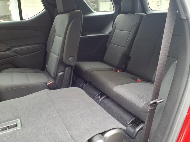 Used 2023 Chevrolet Traverse LT FWD image 8