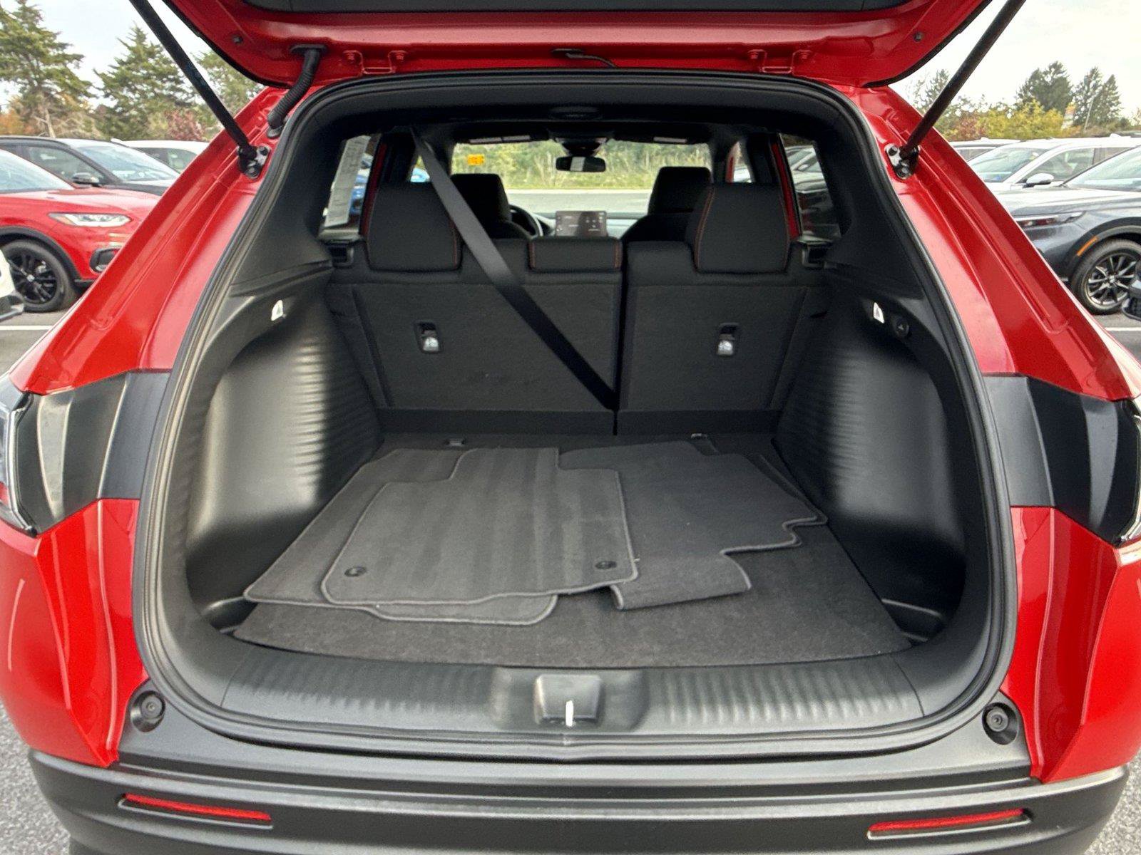Certified 2027 Honda HR-V Sport image 17