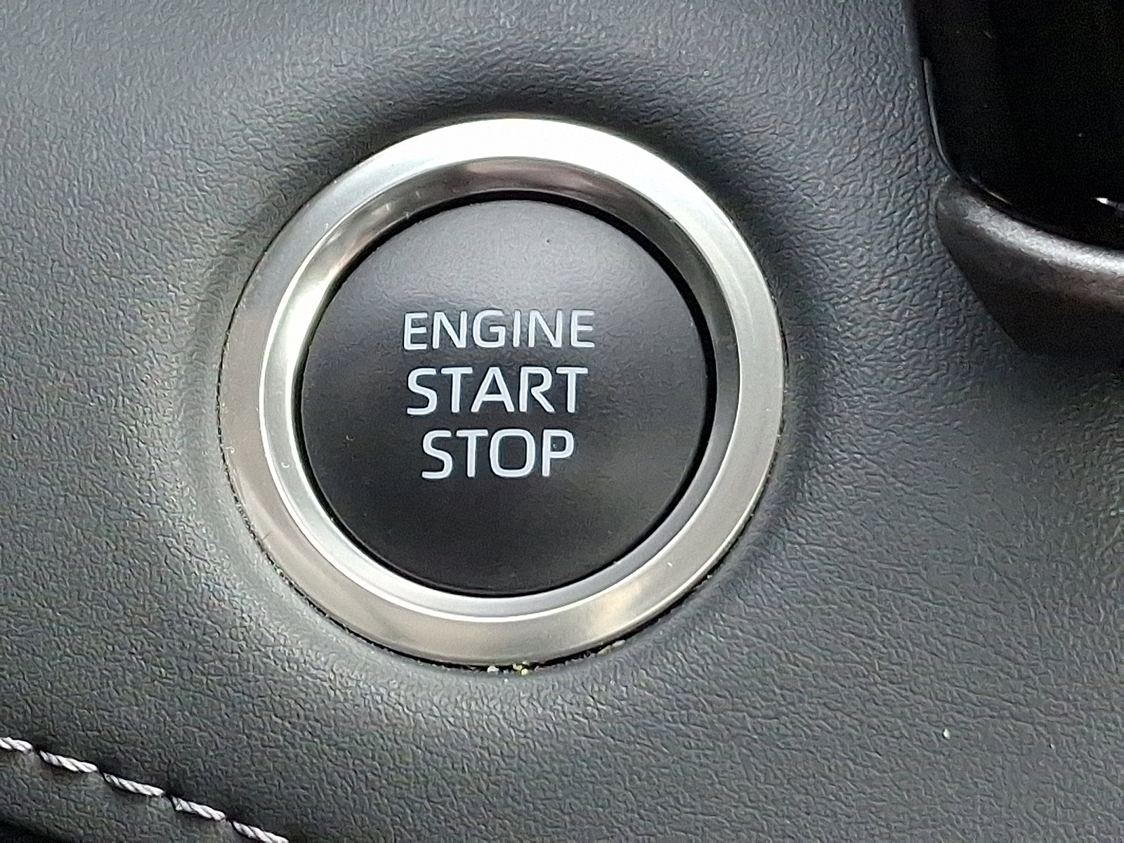 Certified 2025 Toyota Highlander XLE image 25