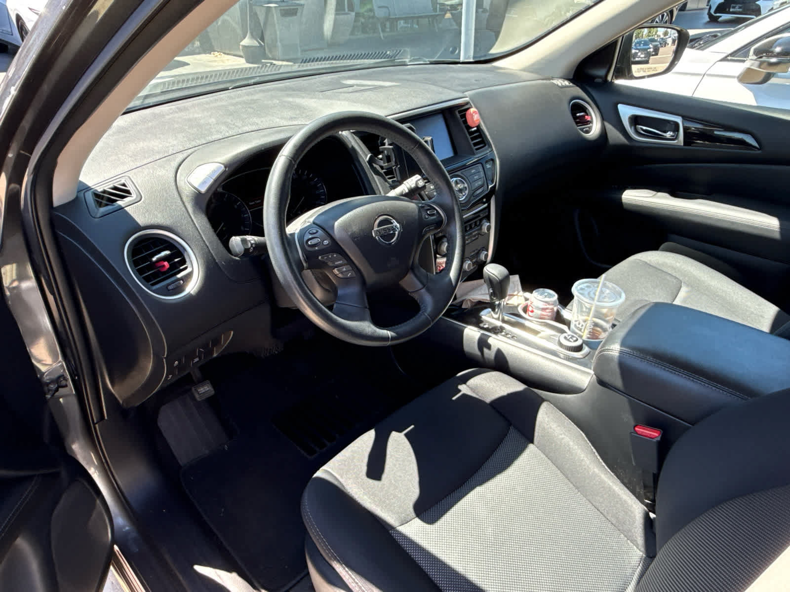 Used 2019 Nissan Pathfinder SV AWD/4WD image 4