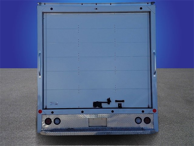 Used 2024 Ford E-450 and Econoline 450 Super Duty w/ Driver's Safety Package image 5