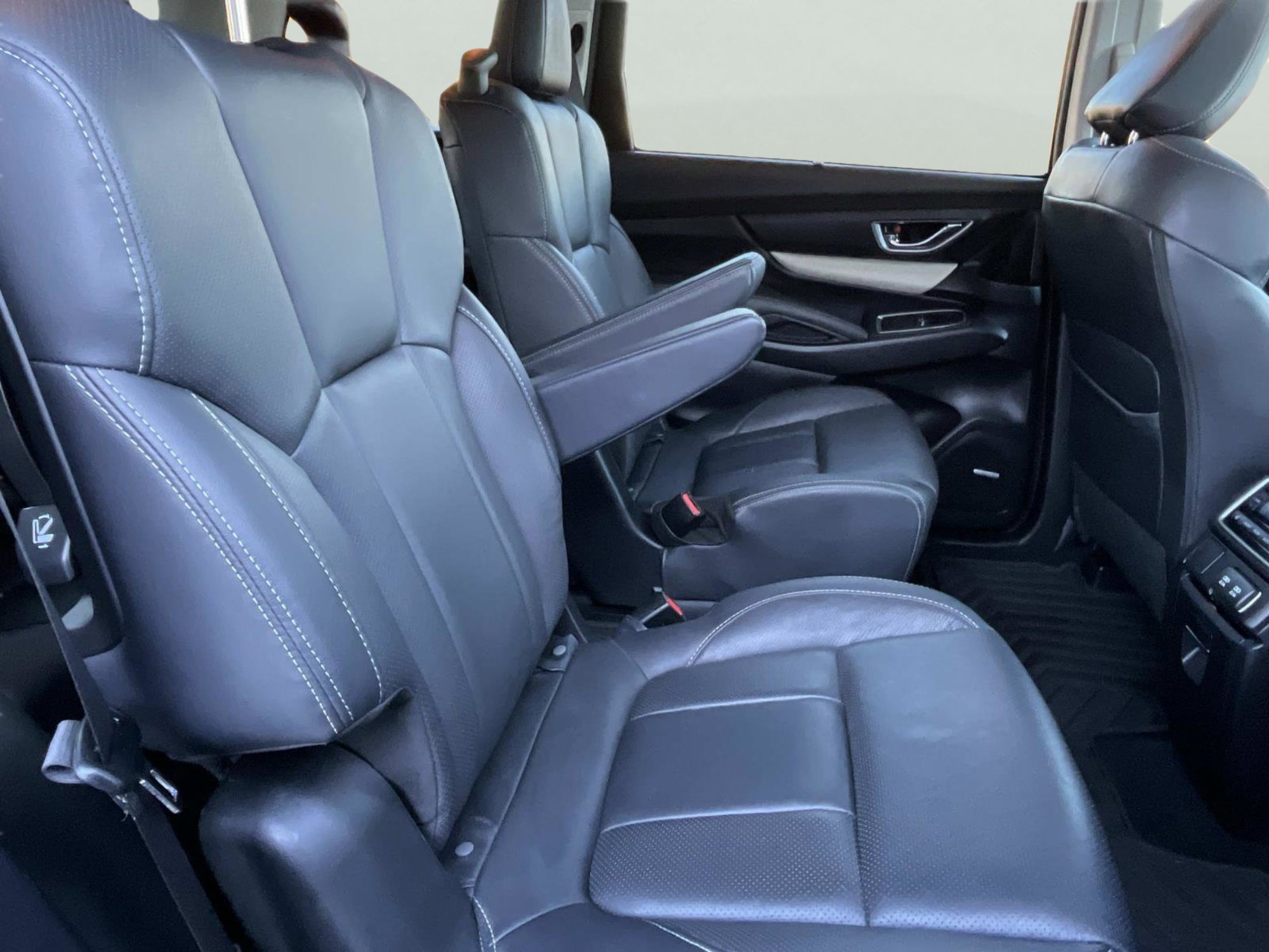 Used 2022 Subaru Ascent Limited w/ Technology Package image 25