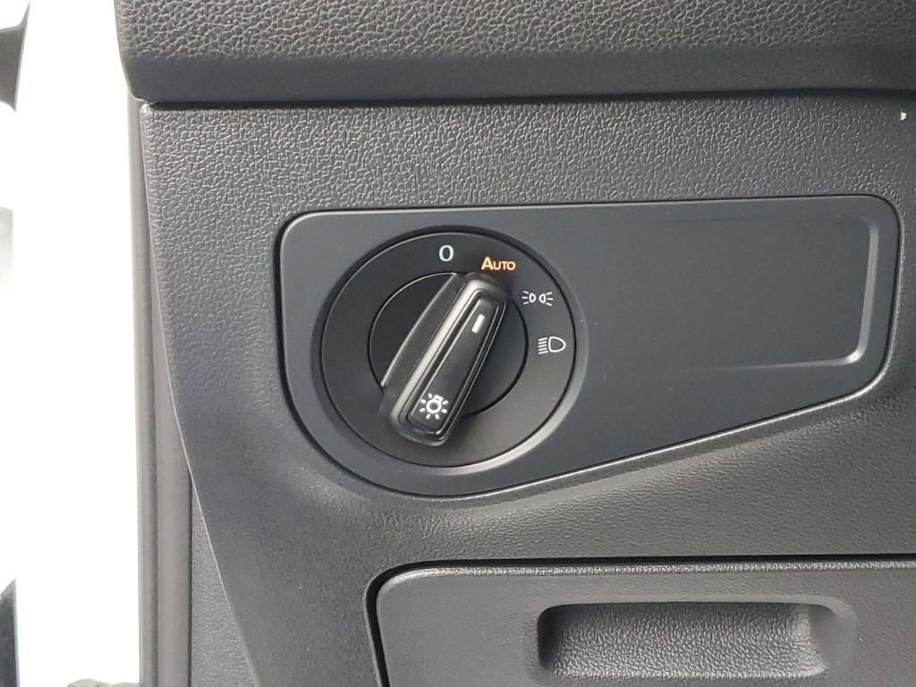 Used 2024 Volkswagen Tiguan S image 16