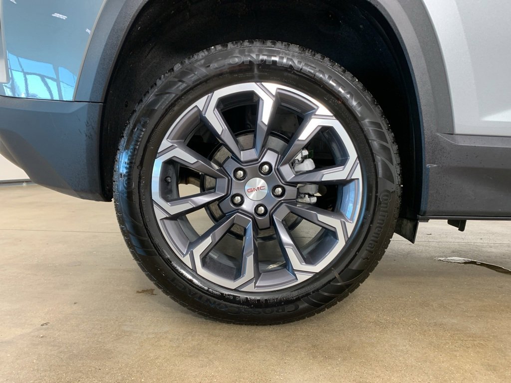 Used 2025 GMC Terrain Elevation w/ Elevation Premium Package image 35