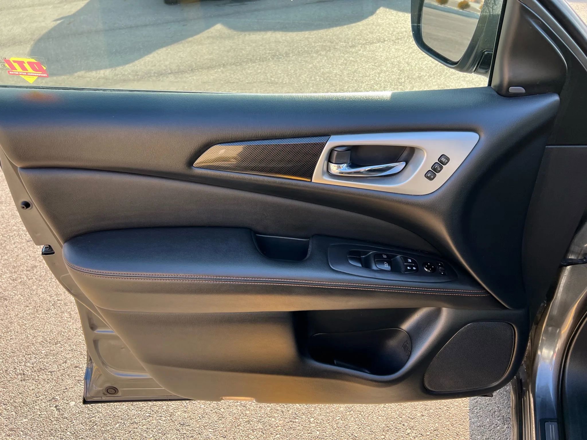 Used 2020 Nissan Pathfinder SL image 18