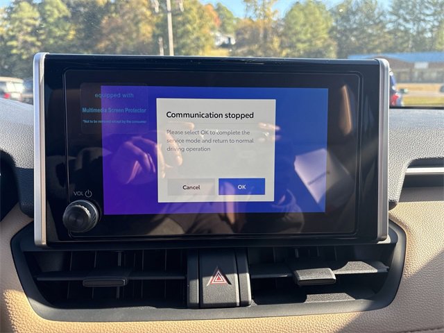 Used 2025 Toyota RAV4 XLE w/ Convenience Package image 17