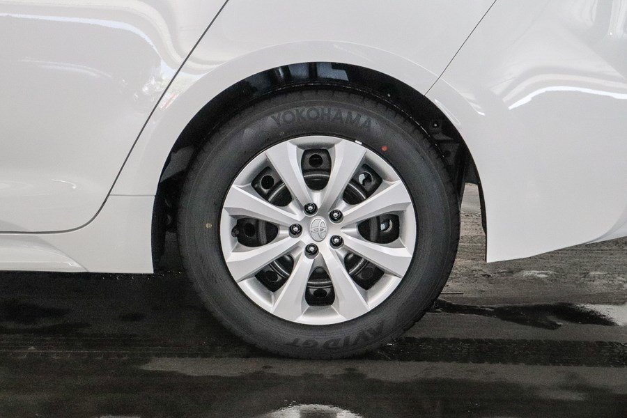 New 2027 Toyota Corolla LE FWD image 12