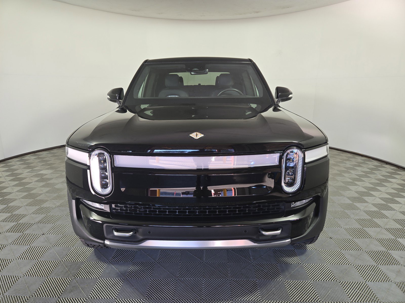 Used 2022 Rivian R1T Launch Edition image 8