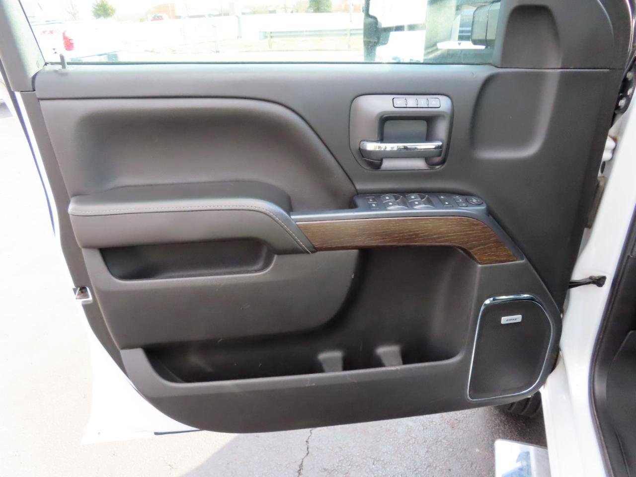 Used 2019 GMC Sierra 3500 Denali w/ Duramax Plus Package image 28