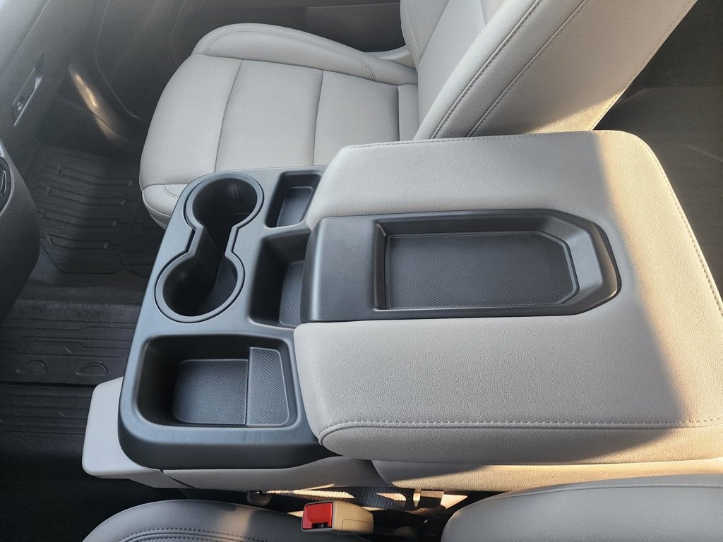 Used 2025 GMC Sierra 2500 SLT image 47