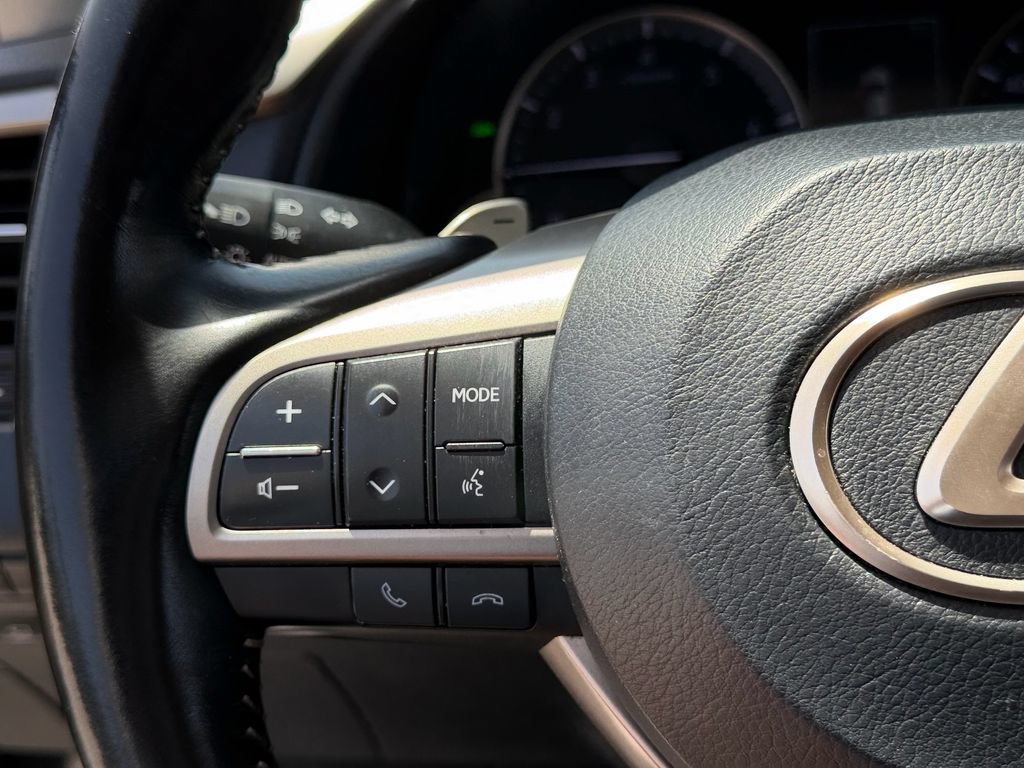 Used 2021 Lexus RX 350L FWD w/ Premium Package image 24