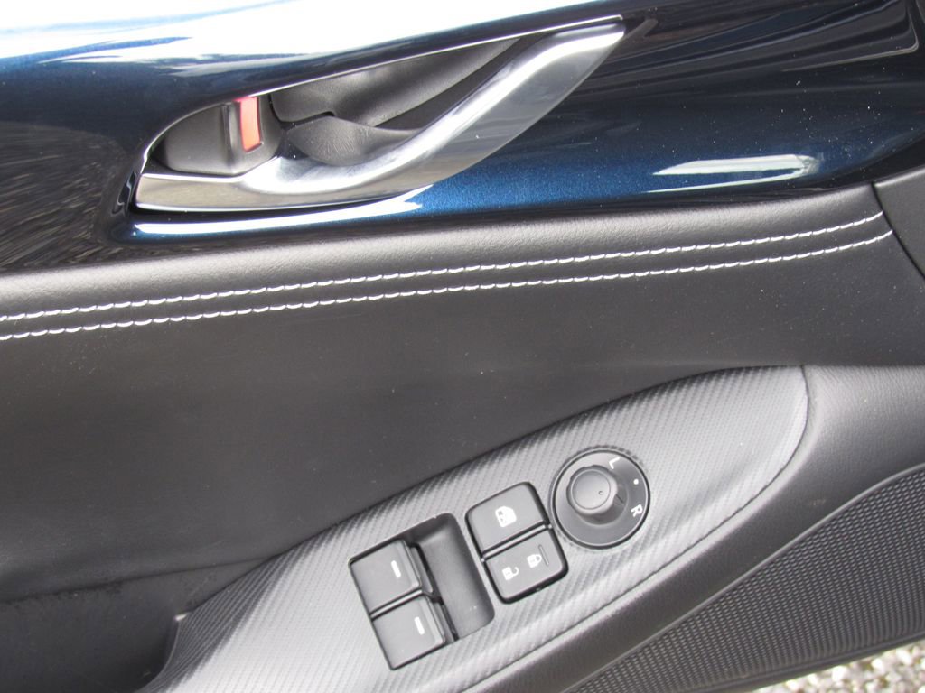 Used 2021 MAZDA MX-5 Miata RF Grand Touring RWD image 26