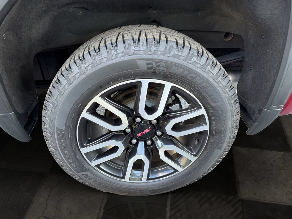 Certified 2023 GMC Sierra 1500 AT4 w/ AT4 Premium Package AWD/4WD image 10