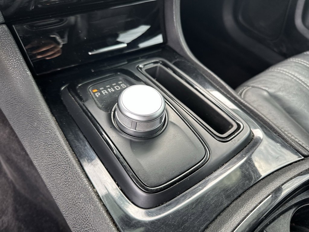 Used 2018 Chrysler 300 S image 31