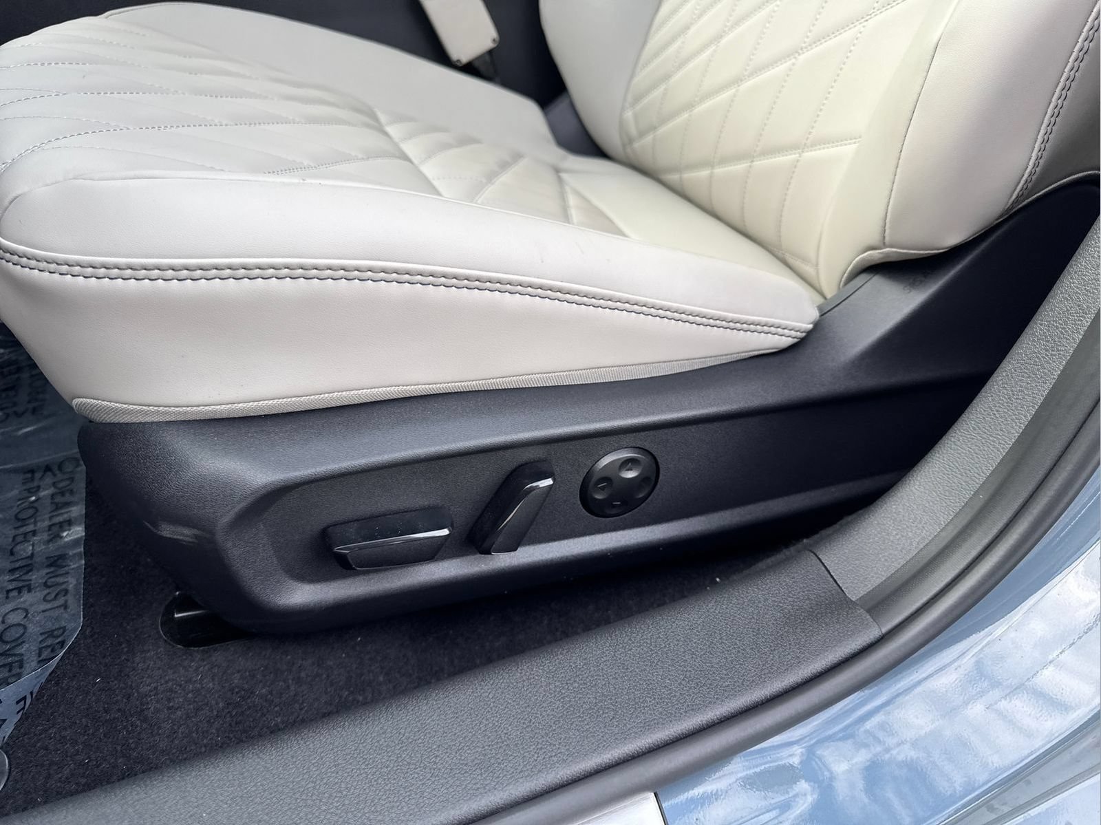 New 2026 Nissan Sentra SL w/ Floor Mat Package FWD image 31