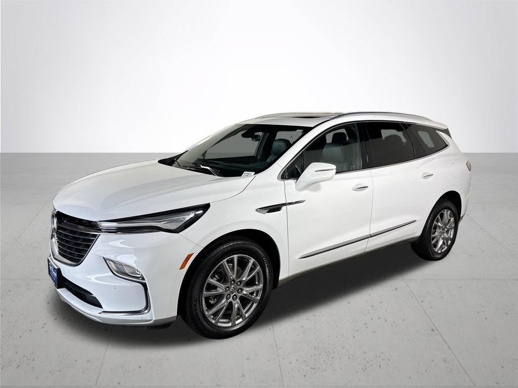 Used 2023 Buick Enclave Essence w/ Experience Buick Package AWD/4WD image 2