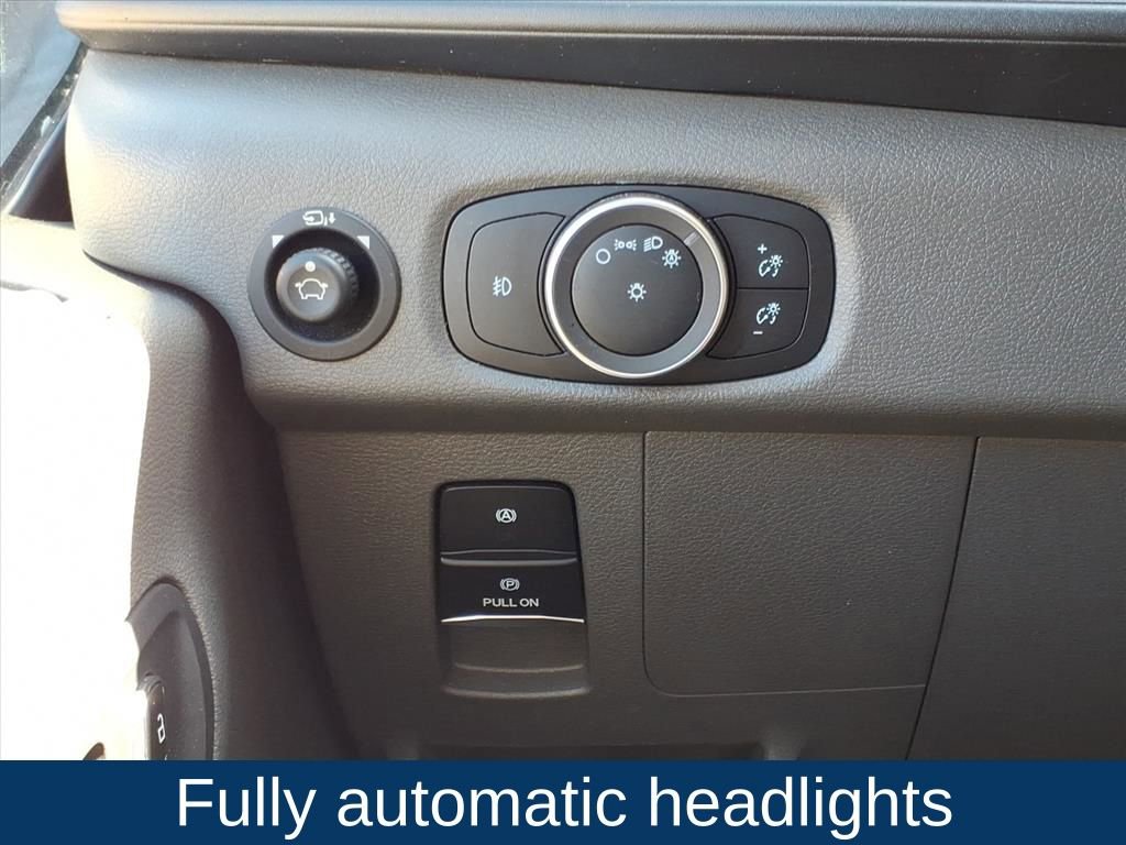 Used 2023 Ford Transit 350 XLT image 13