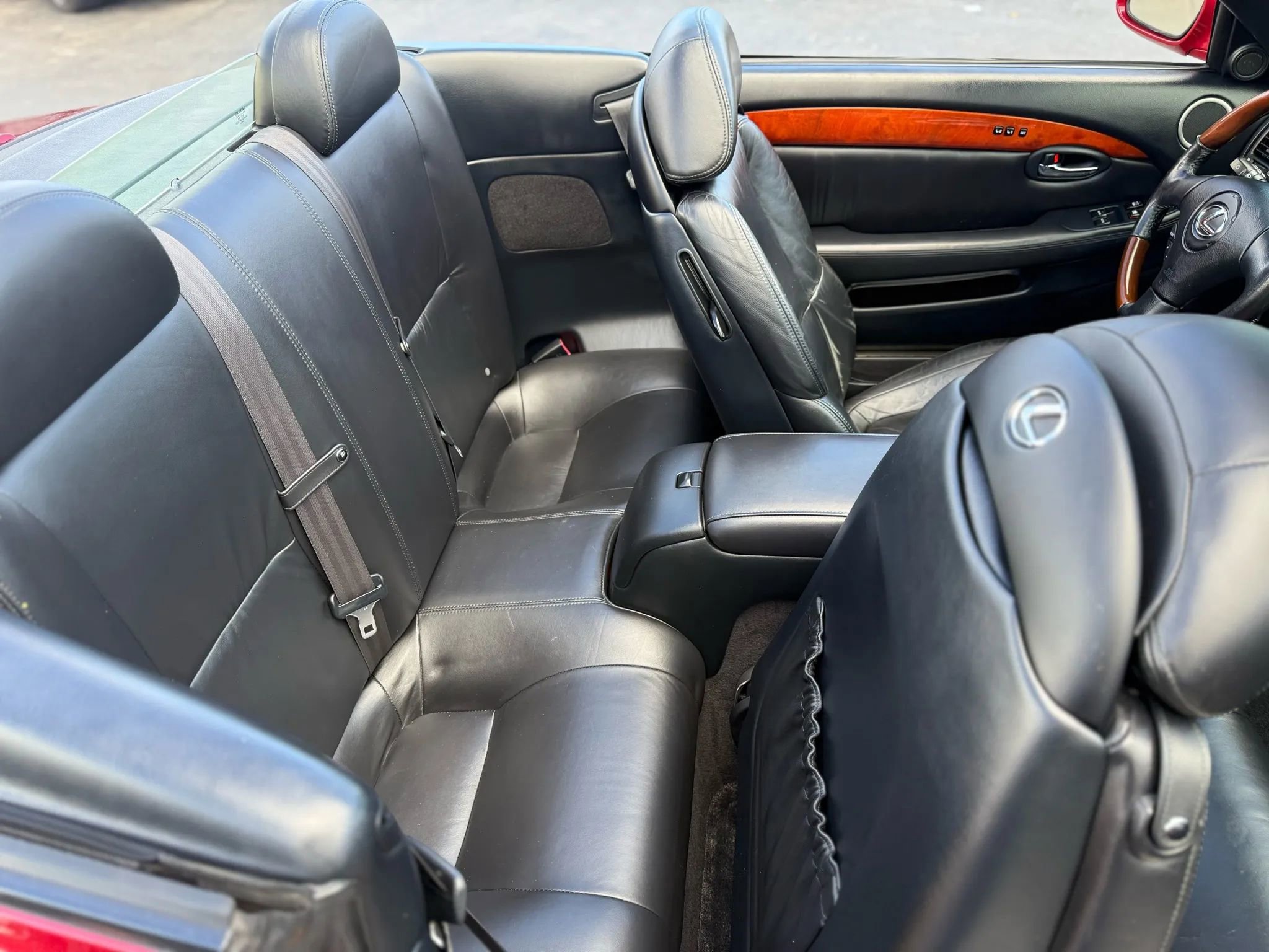 Used 2006 Lexus SC 430 Convertible image 25