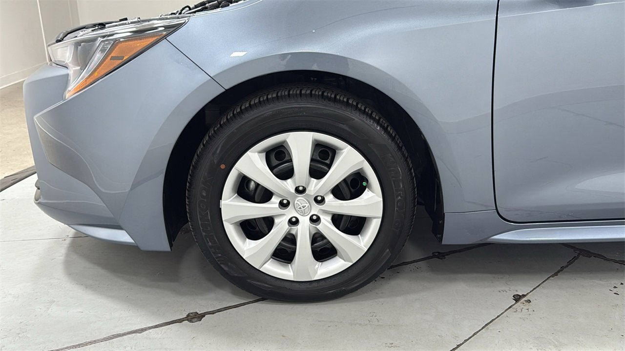 Certified 2025 Toyota Corolla LE image 24