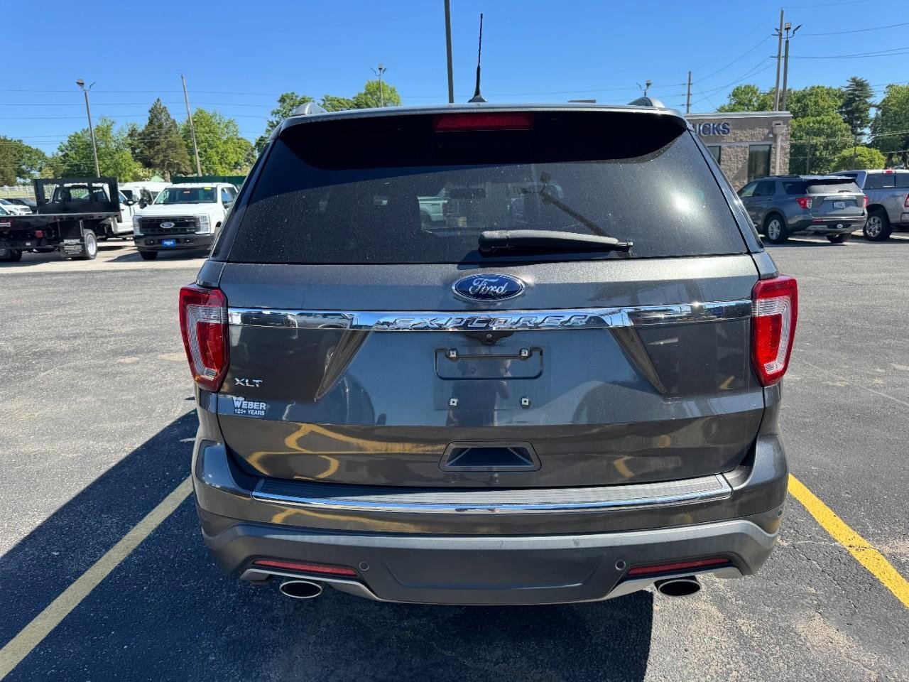 Used 2018 Ford Explorer XLT w/ Equipment Group 202A FWD image 10