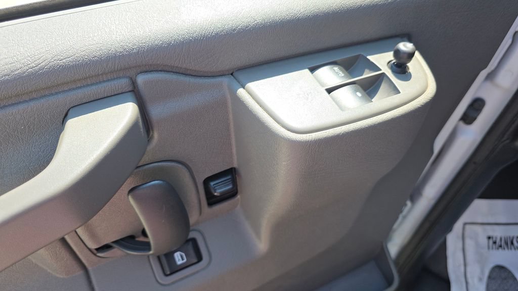 Used 2025 GMC Savana 2500 w/ Driver Convenience Package RWD image 20