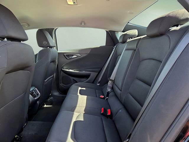 Used 2025 Chevrolet Malibu LT FWD image 13