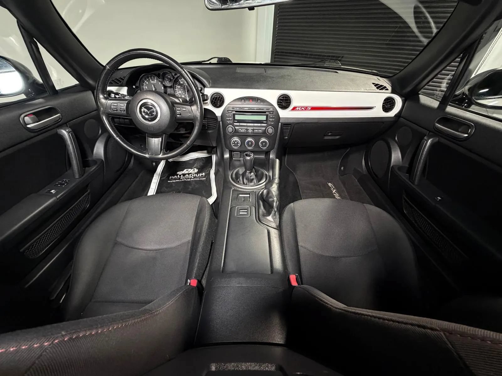 Used 2015 MAZDA MX-5 Miata Club RWD image 14