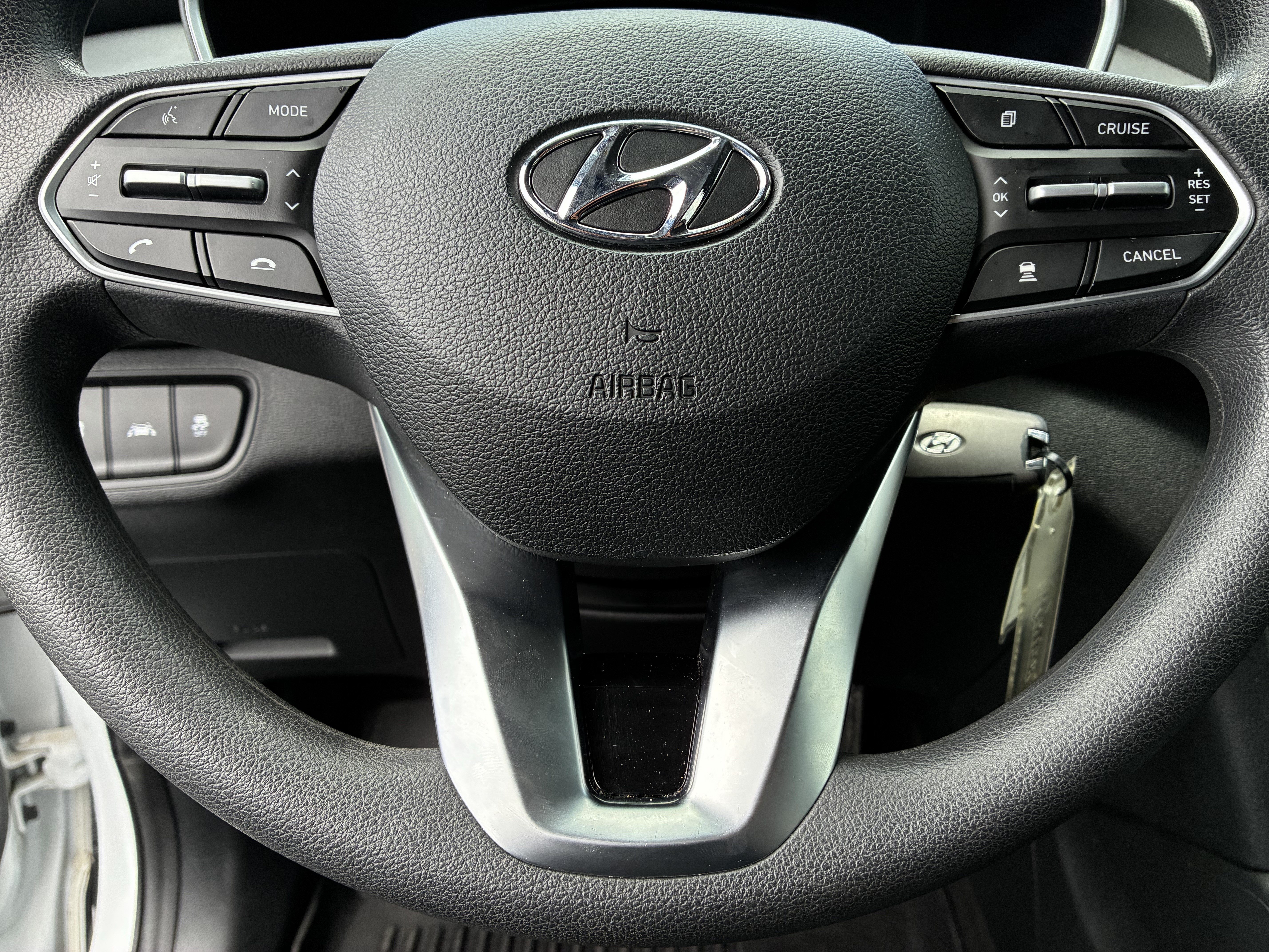 Used 2019 Hyundai Santa Fe SE FWD image 26