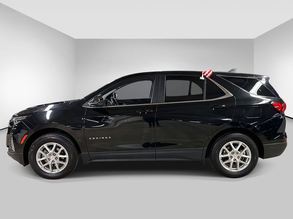 Used 2023 Chevrolet Equinox LT image 2