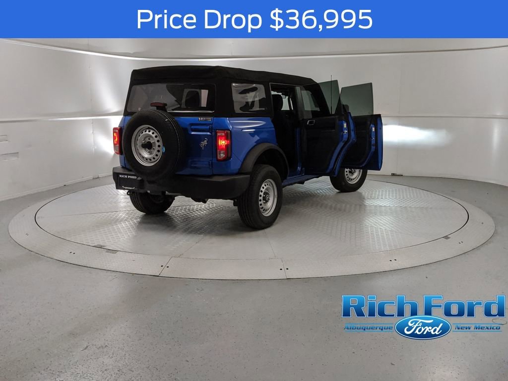 New 2025 Ford Bronco 4-Door image 9