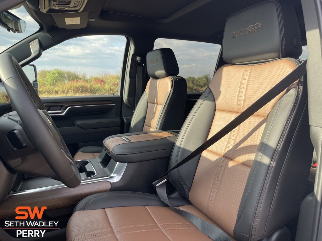 New 2026 Chevrolet Silverado 3500 High Country w/ Technology Package image 13