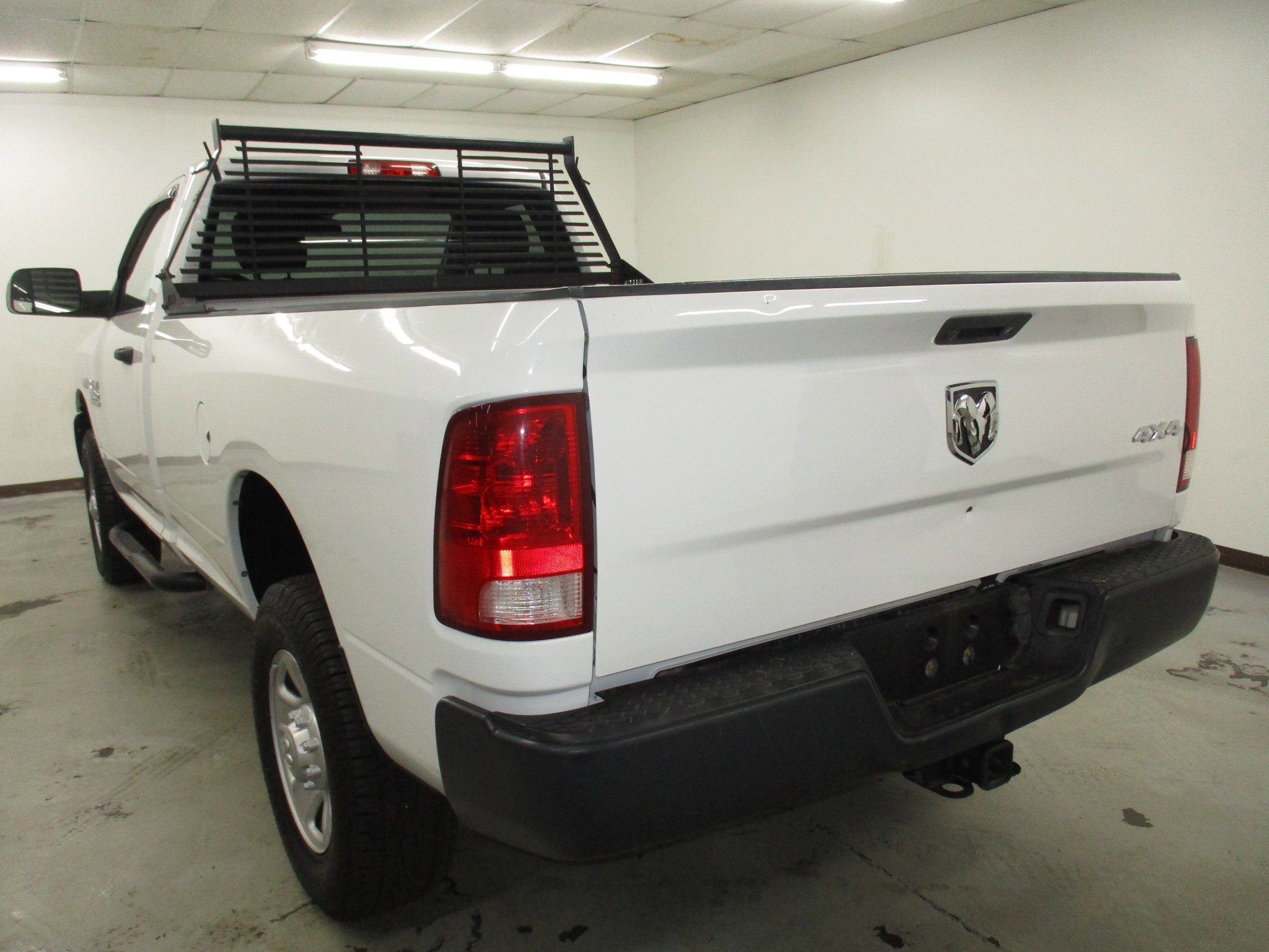 Used 2016 RAM 3500 Tradesman w/ Power & Remote Entry Group image 10