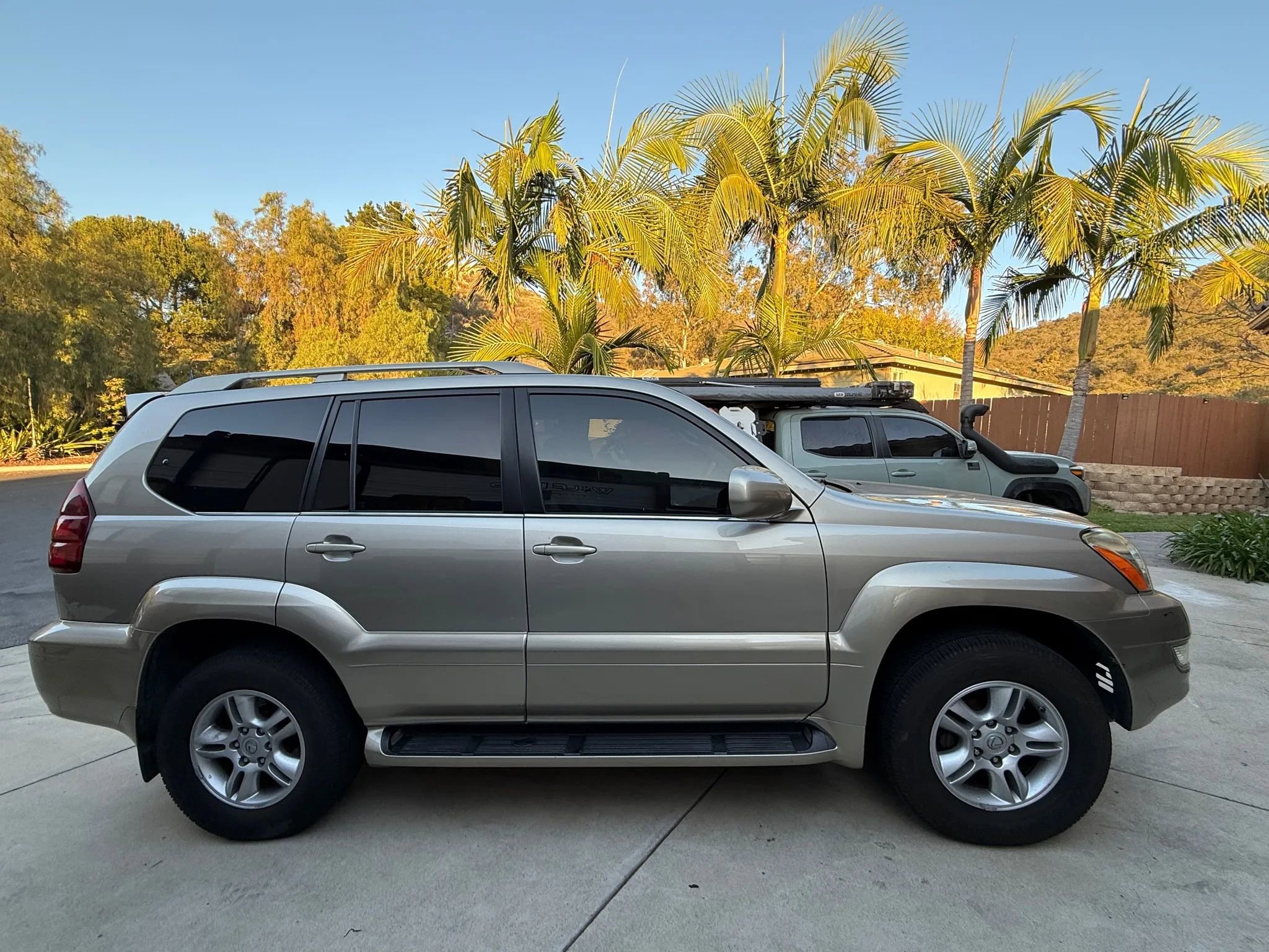 Used 2004 Lexus GX 470 AWD/4WD image 8
