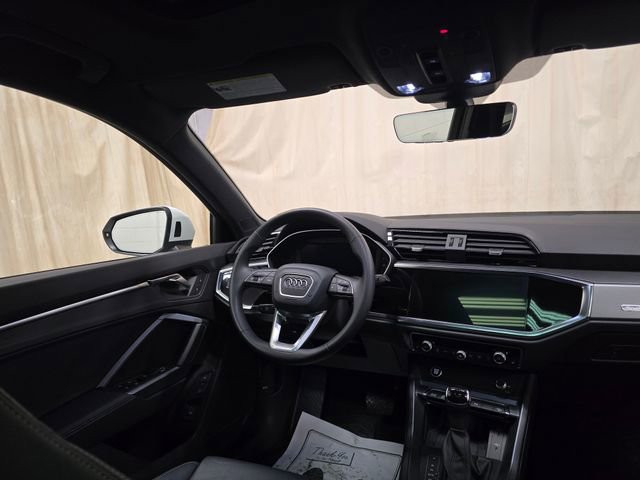 Certified 2025 Audi Q3 2.0T Premium w/ Convenience Package AWD/4WD image 35