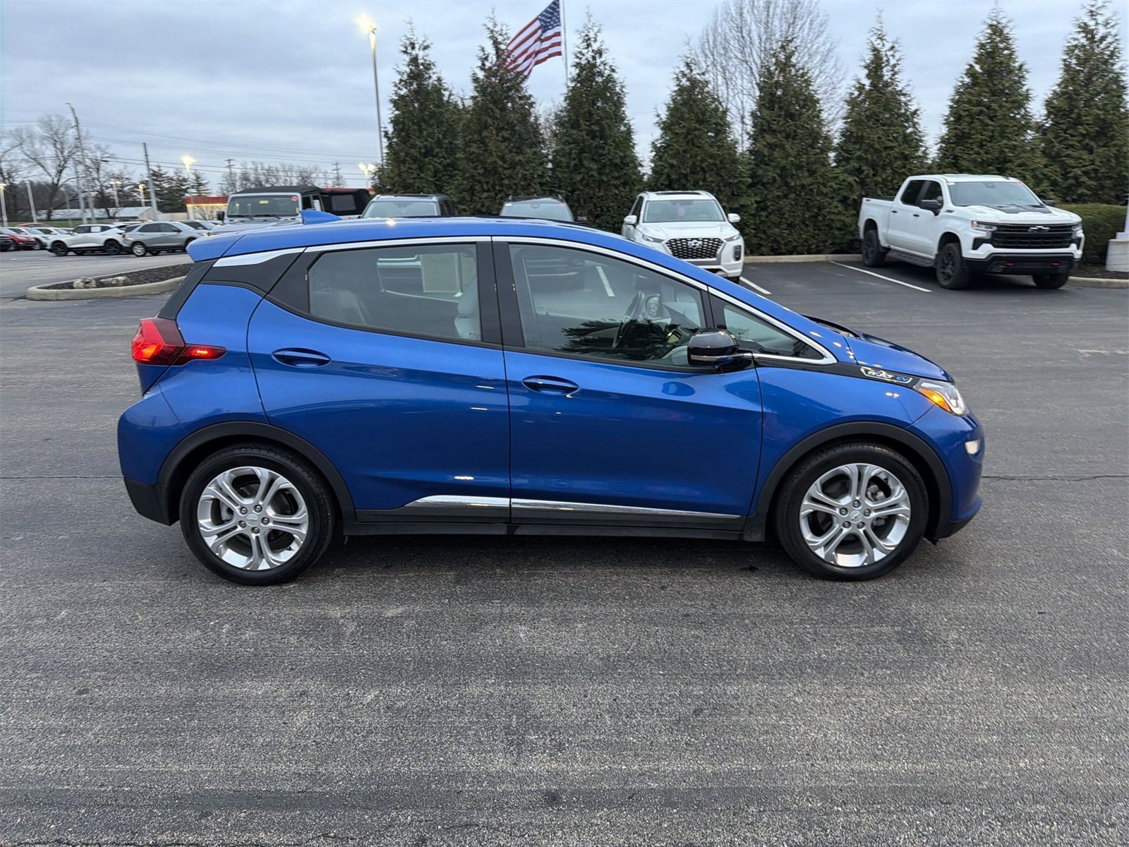 Used 2020 Chevrolet Bolt LT image 9
