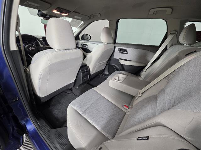 Used 2023 Nissan Rogue SV AWD/4WD image 24
