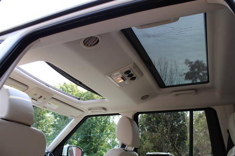 Used 2015 Land Rover LR4 HSE LUX AWD/4WD image 21