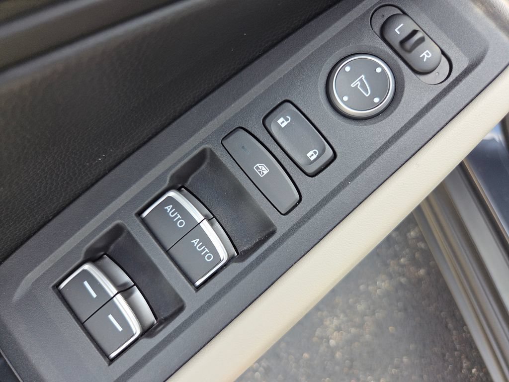 Certified 2025 Honda Accord LX image 27