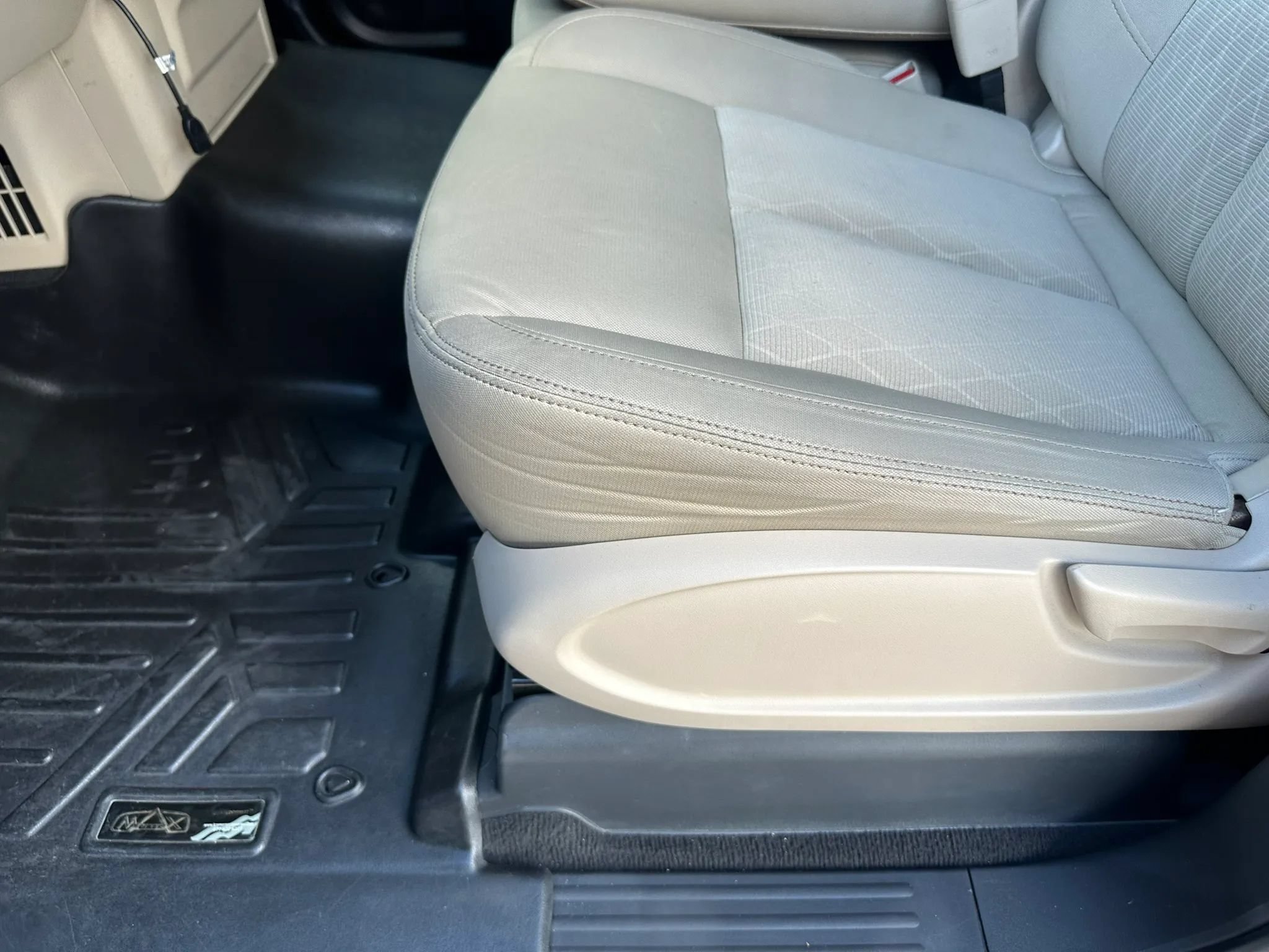Used 2017 Nissan Titan SV AWD/4WD image 32