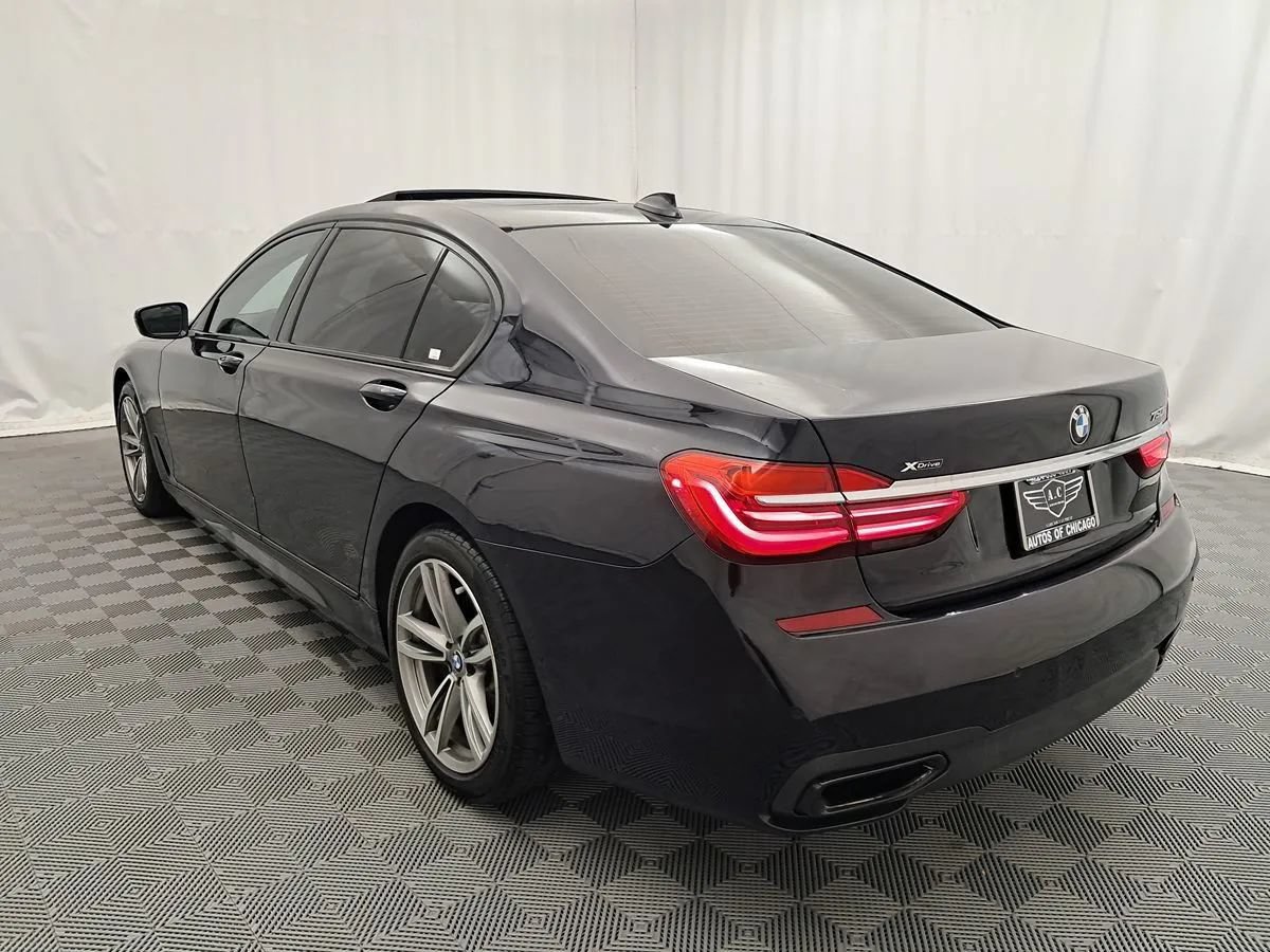 Used 2019 BMW 750i xDrive w/ M Sport Package AWD/4WD image 5