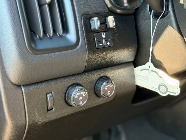 Used 2022 Chevrolet Colorado LT w/ LT Convenience Package AWD/4WD image 8