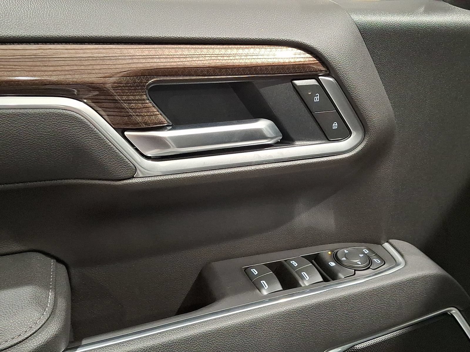 Certified 2026 Chevrolet Silverado 1500 LT AWD/4WD image 12