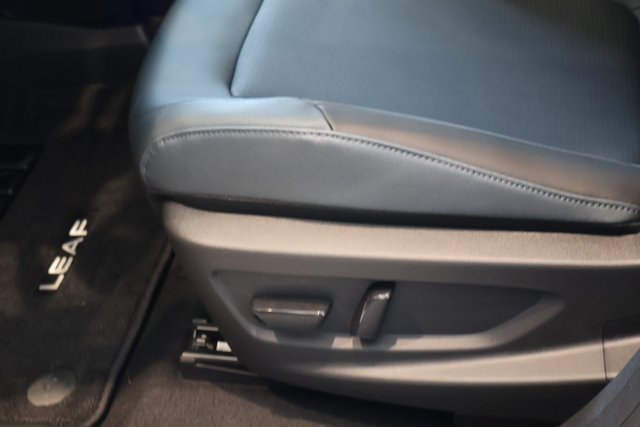 New 2026 Nissan Leaf SV+ w/ Floor Mat Package (SV+) FWD image 10
