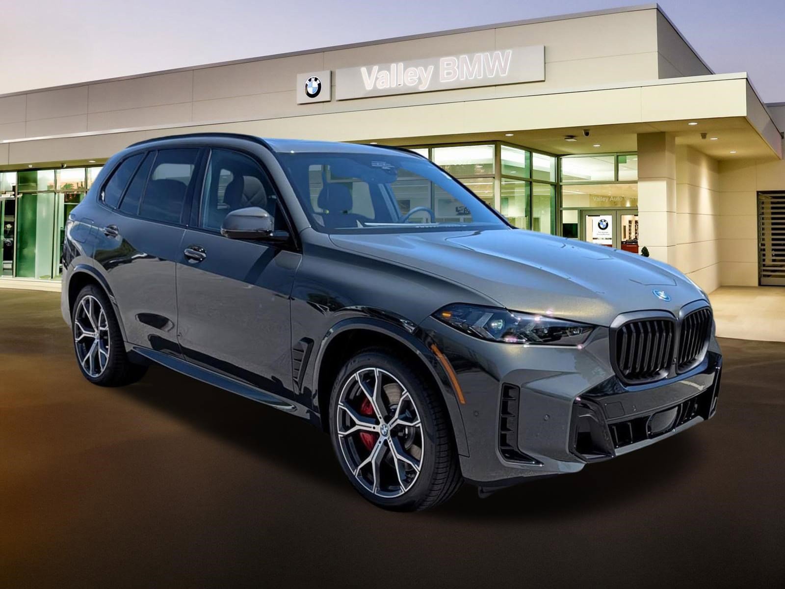 New 2026 BMW X5 xDrive50e w/ M Sport Package AWD/4WD image 1
