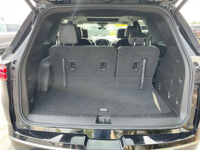 Used 2022 Chevrolet Traverse Premier FWD image 18