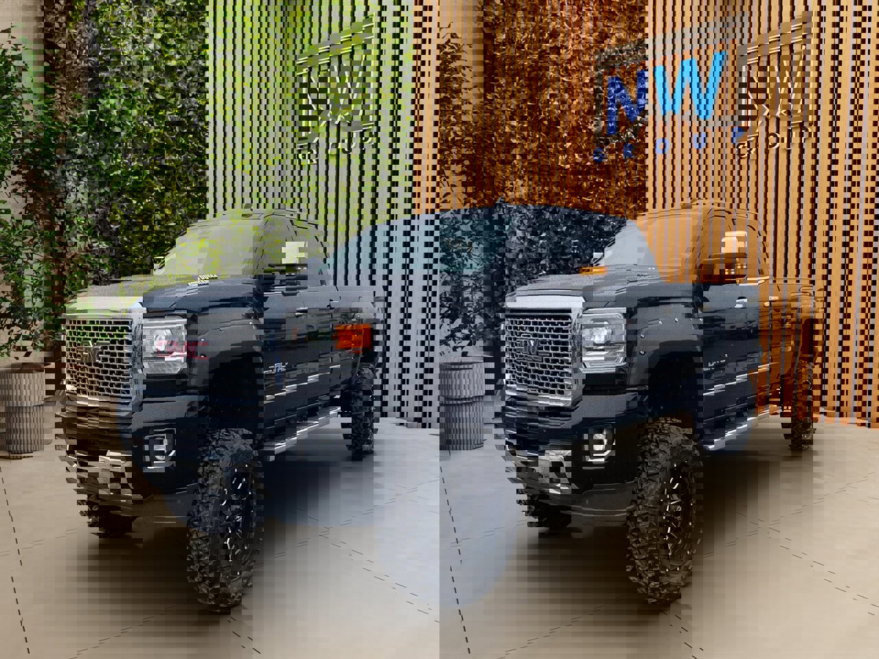 Used 2016 GMC Sierra 3500 Denali w/ Duramax Plus Package image 3