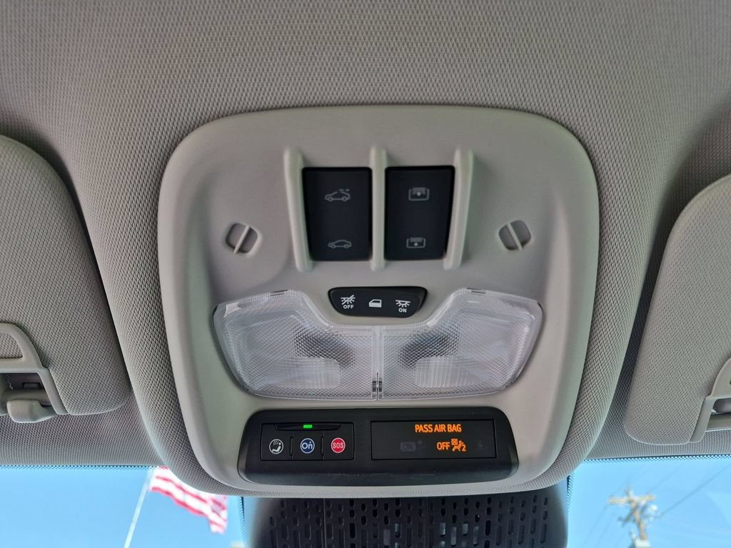New 2027 Chevrolet Bolt RS w/ Technology Package FWD image 33