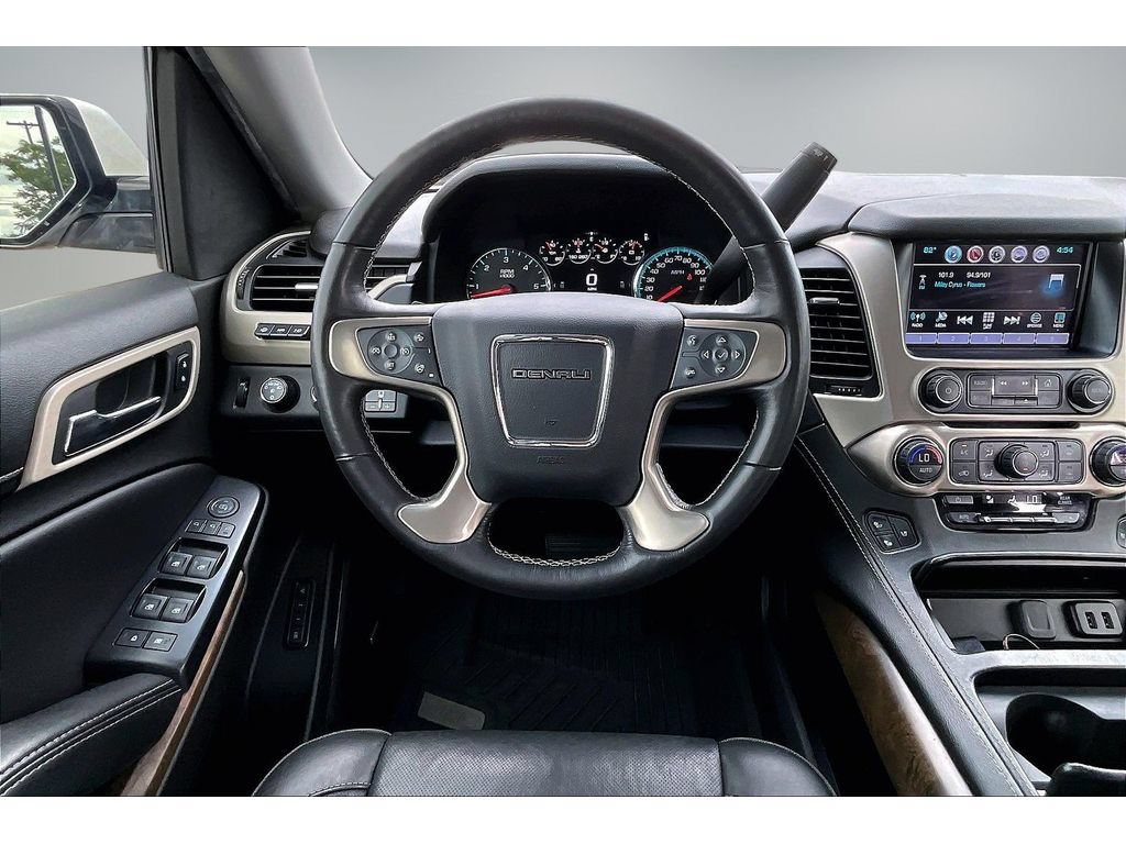 Used 2018 GMC Yukon XL Denali w/ Denali Ultimate Package AWD/4WD image 8