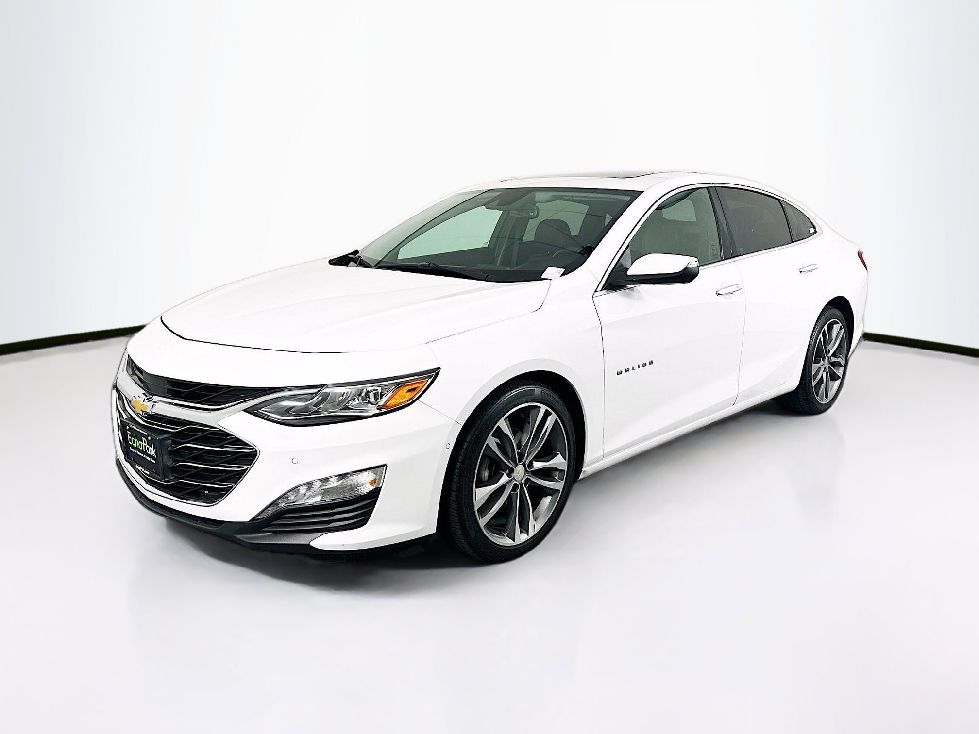Used 2020 Chevrolet Malibu Premier FWD image 3
